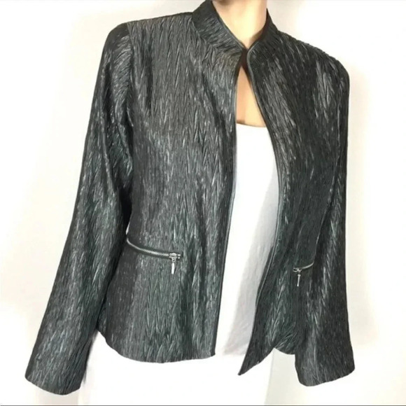*Final Price* Chico’s Jacket Crinkle Shine Castlerock Gray Size 6/8 NWT Size 0 - Picture 2 of 7